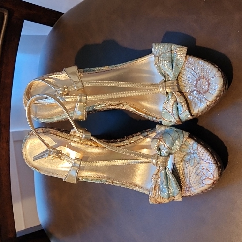 Cupid blue and gold espadrille size 7.5